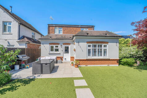 Farnborough Road, Farnborough , GU14