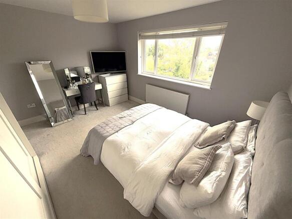 Woodlea Drive, Bromley photo 4