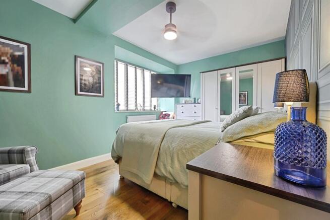 2 bed Apartment for sale Image 9