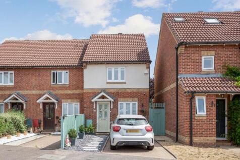 Mays Close, Weybridge, KT13