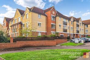 Flat 6, Edwards Court, Turners Hill, Waltham Cross EN8 8SA