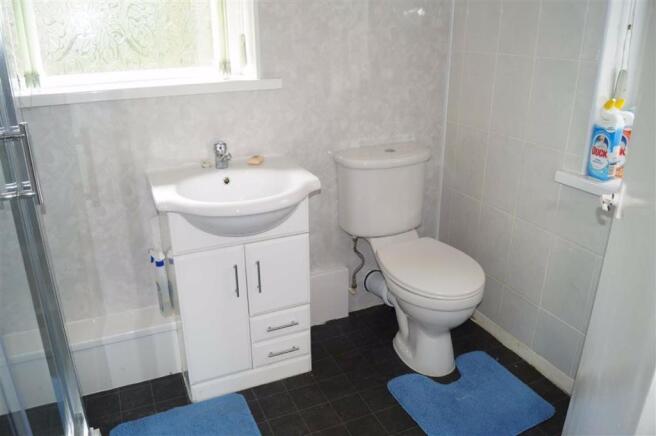 SHOWER ROOM