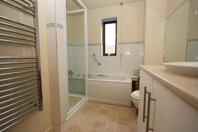 Photo 4