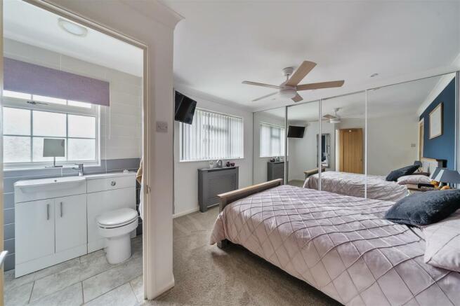 Master Bedroom.jpg