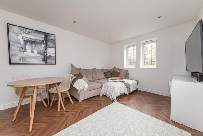 Living room/dining room