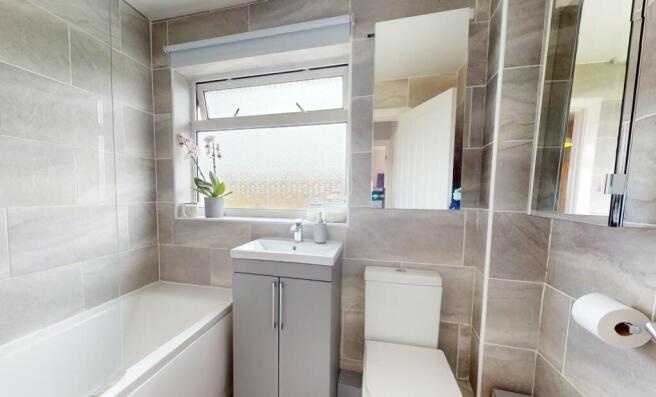 FAMILY BATHROOM