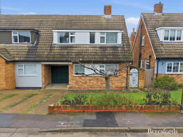 4, Rosemead Gardens, Hutton CM13 1HZ