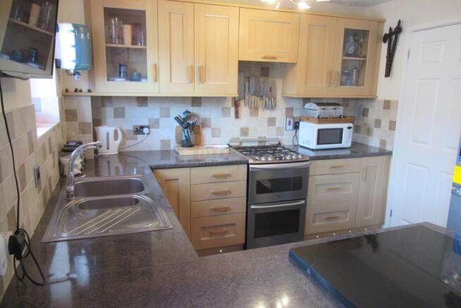 KITCHEN-DINER