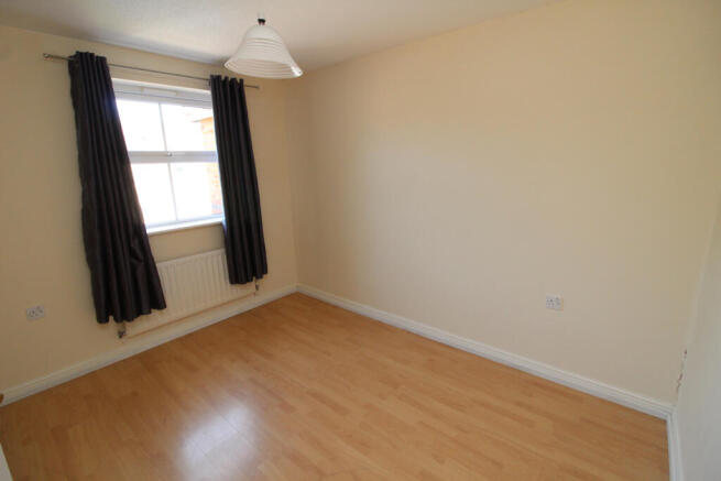 3 bed Semi-Detached to rent Image 10