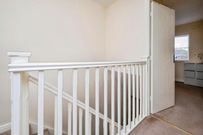 3 bed Town House for sale Image 11