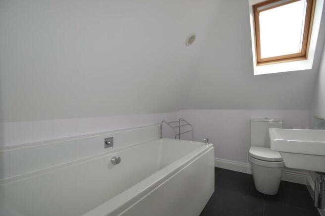 Ensuite.JPG