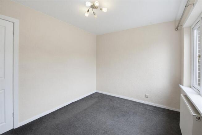 3 bed Terraced for sale Image 9