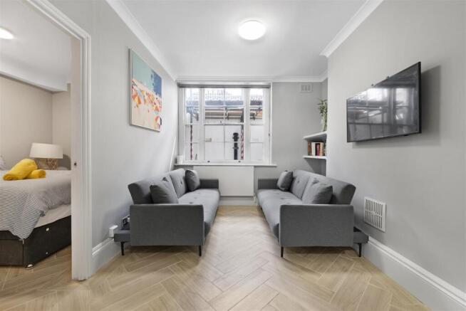 ORSETT TERRACE, 38A, JULY 25-4.jpg