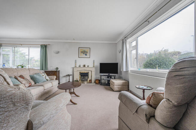 34 Open Plan Living Space.JPG