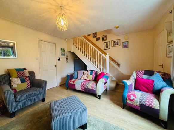 2 bed Semi-Detached for sale Image 6