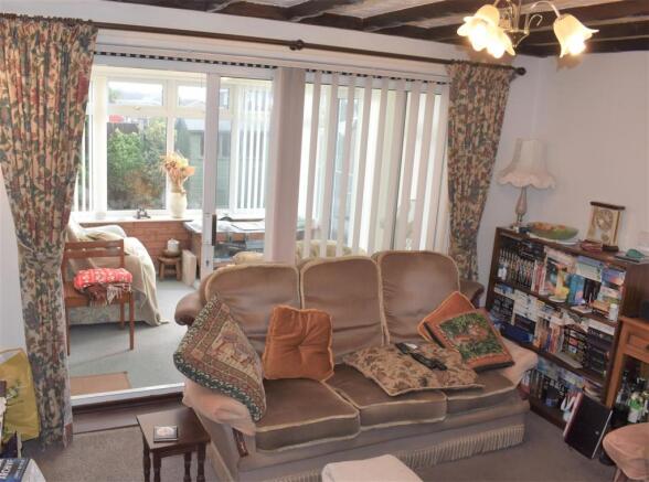 lounge3.jpg