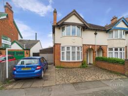 44, Priesthills Road, Hinckley LE10 1AJ