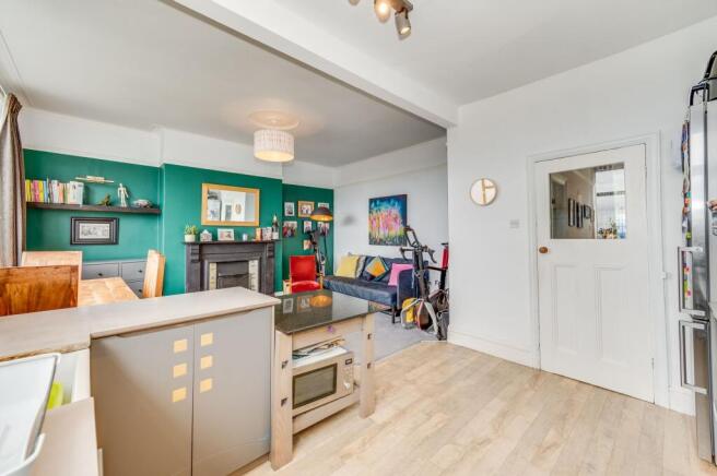 5 bed Terraced for sale Image 4