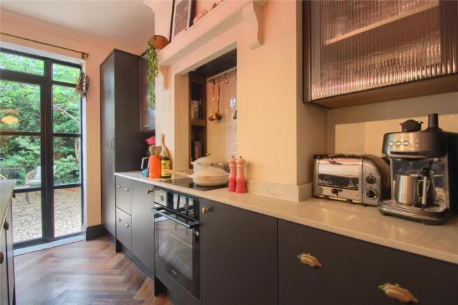 3 bed Semi-Detached for sale Image 10