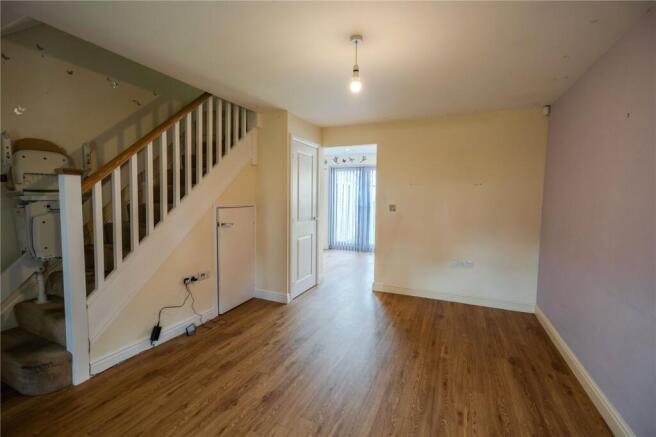 Living Room (2)