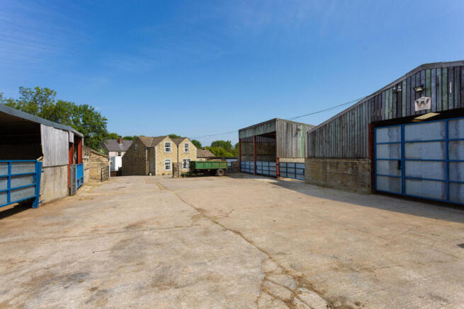 4 bed Detached for sale Image 10