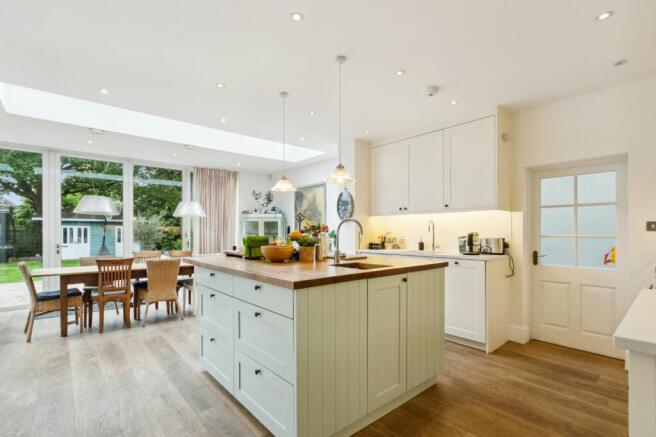 Kitchen/Dining