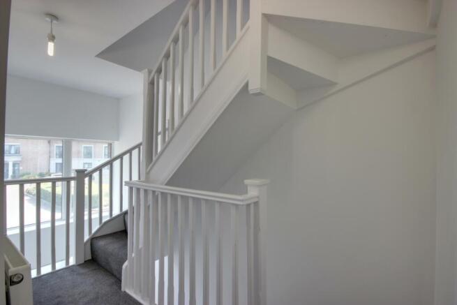 3 bed Town House for sale Image 10