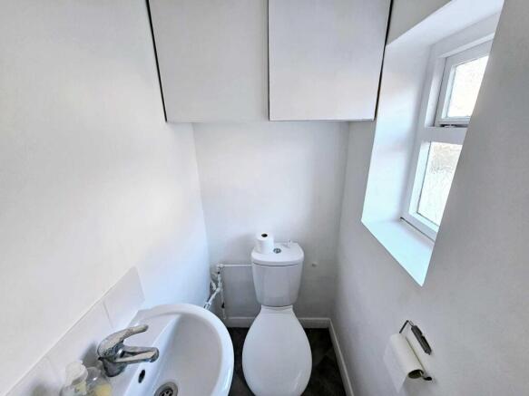 2 bed Terraced for sale Image 4