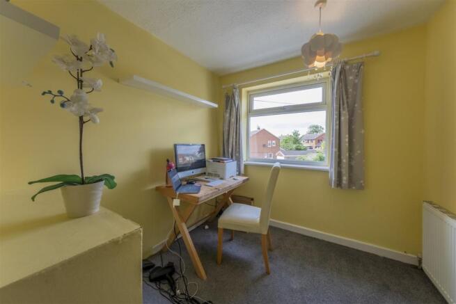 31 Lodge Drive-017.JPG