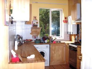 LOVELY KITCHEN