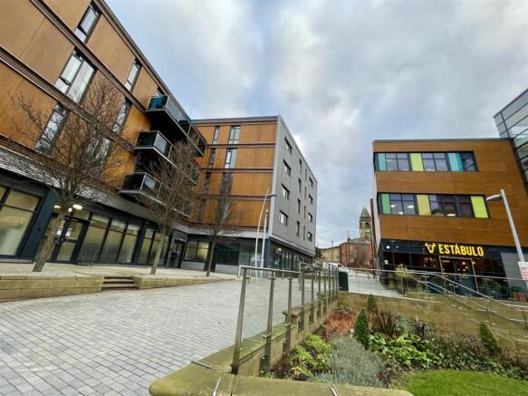 1 bed Flat to rent Image 11