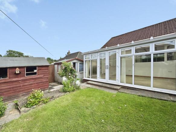 2 bed Bungalow for sale Image 11