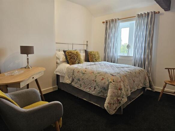 2 bed Terraced for sale Image 12