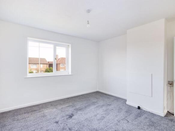 3 bed Semi-Detached to rent Image 6