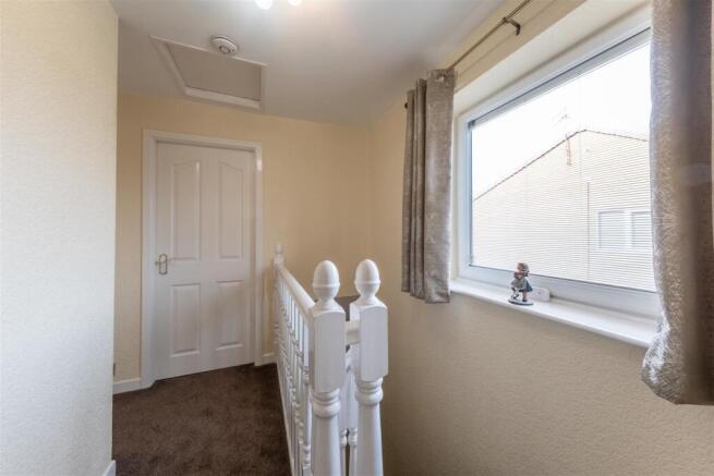 4 Meadow Lane-025.jpg