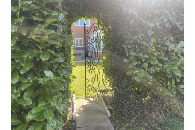 Photo 18