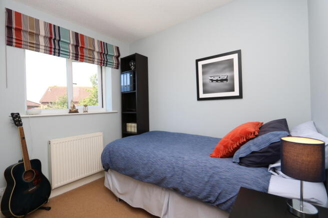 BEDROOM 2