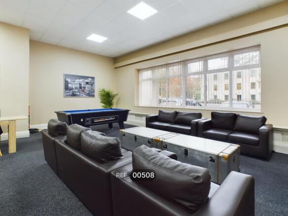 1 bed Hotel Room to rent Image 12