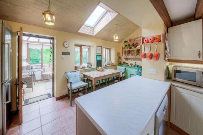 Kitchen - Breakfast Room.jpg