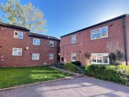 124, Trenchard Crescent, Springfield, Chelmsford CM1 6FG