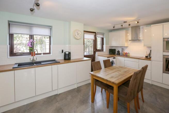 Kitchen Diner