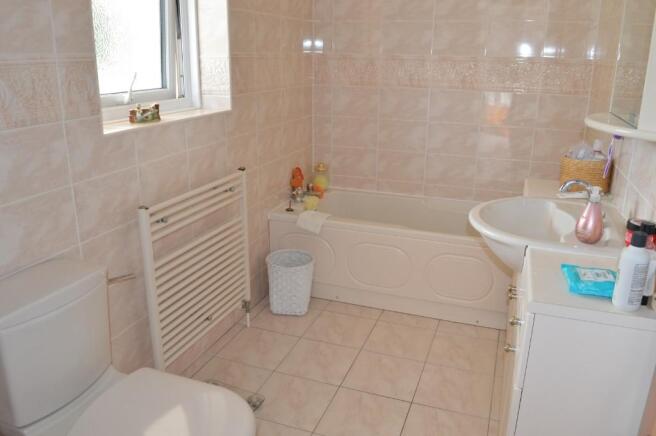 Photo 16