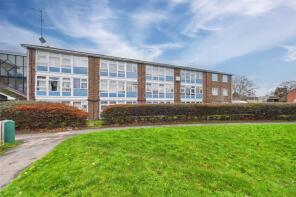 21, Lancaster House, South Lynn Crescent, Bracknell RG12 7JY
