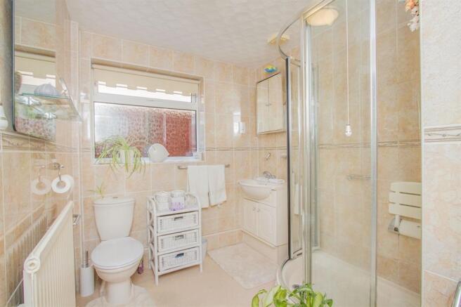 Main Shower Room
