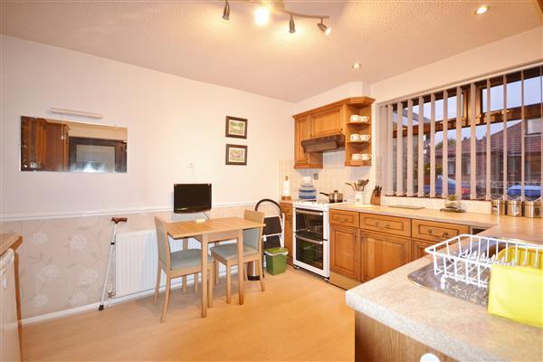KITCHEN WITH