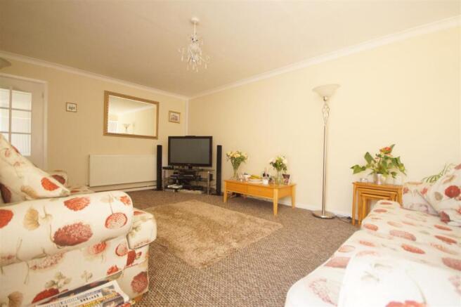 Lounge / Dining Room