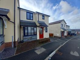 16, Frondeg, Caernarfon LL54 7AZ
