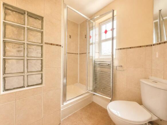 3 bed Semi-Detached to rent Image 6