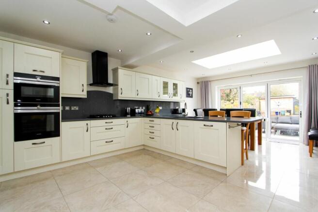 Kitchen/Breakfast Room