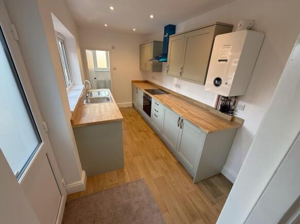 KITCHEN 1